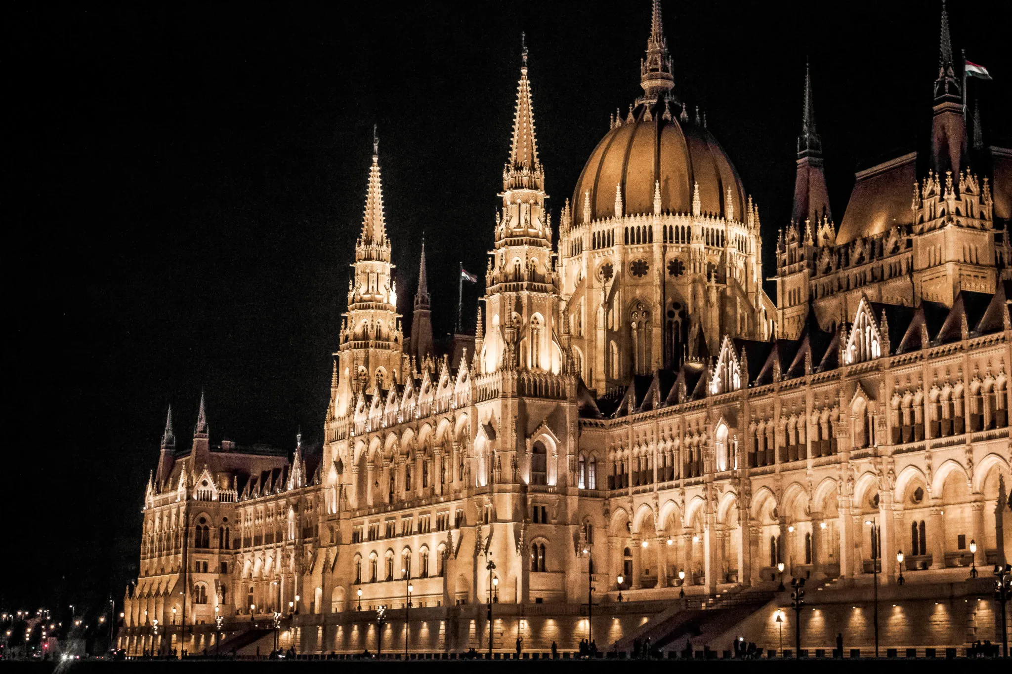 Buy Hungary eSIM